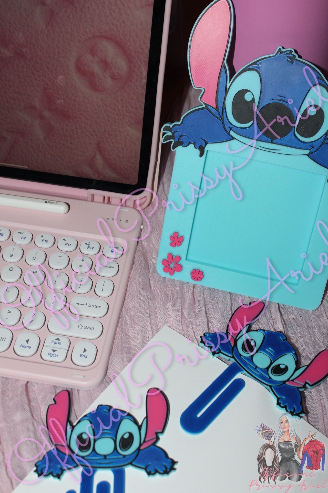 Blue Alien Stationery